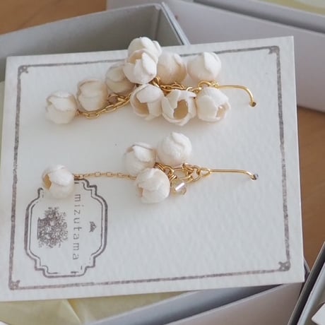水玉舎 / 布花 すずらんのアシンメトリー ピアス・イヤリング