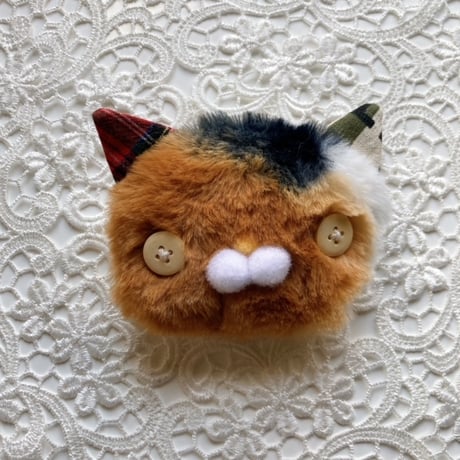 choco a choco／ ふわもこブローチ  三毛猫・黄ねこ・うさぎ