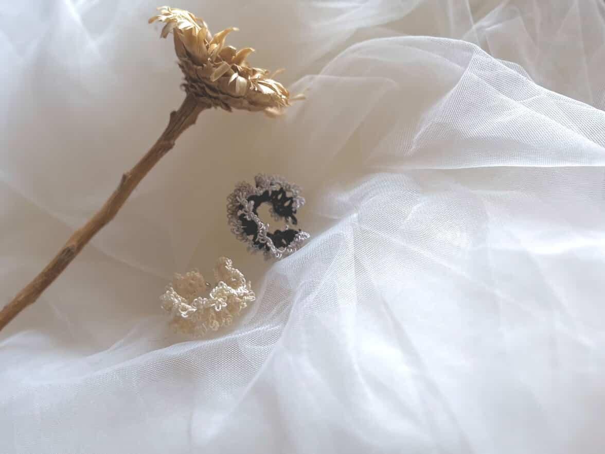 toito hari ひらひらイヤーカフ 白 | くうそう ONE-DERFUL