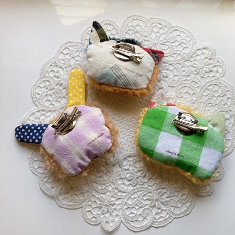 choco a choco／ ふわもこブローチ  三毛猫・黄ねこ・うさぎ