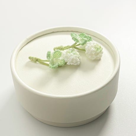 Shirotumekusa（しろつめくさ）　シロツメクサ  イヤリング・ピアス