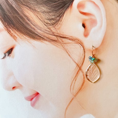 tsubomi(ツボミ)/ クリスタルリーフピアス