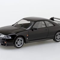楽プラ1/32ニッサン R33 スカイラインGT-R(ブラック）