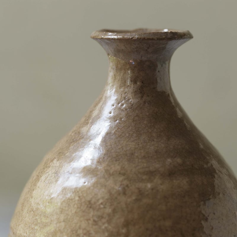 徳利 詳細不明 側面下部に注ぎ口を備えた時代の趣きある大型酒徳利 DC7988 – 古