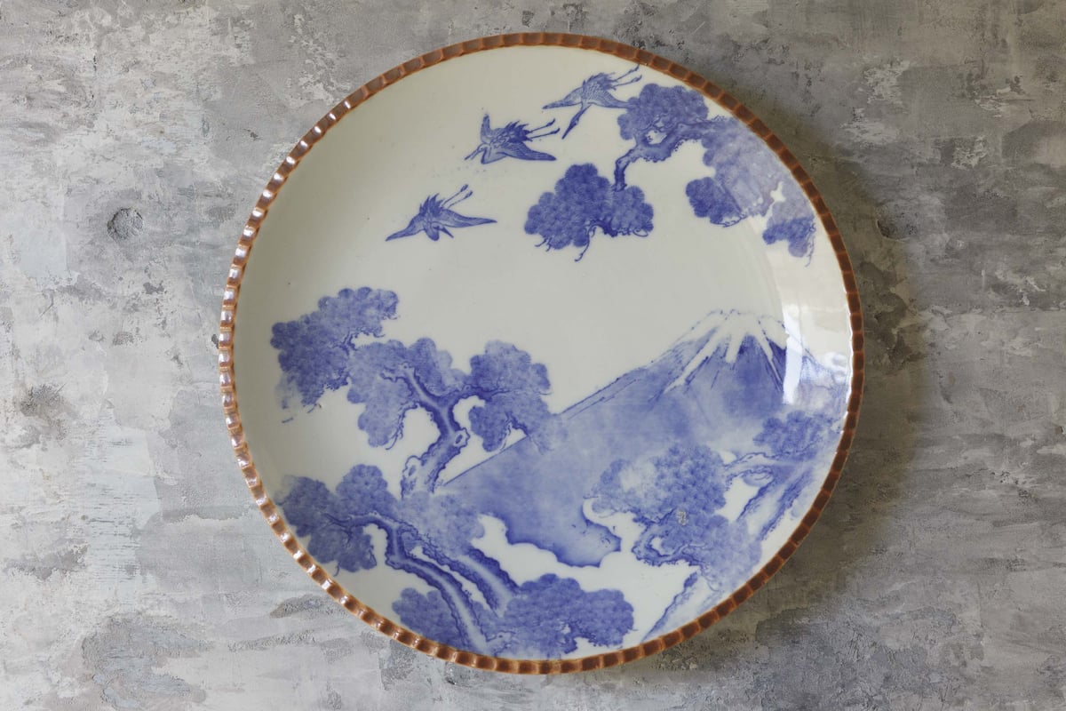 海外ではすでに. 松鶴富士印判イゲ大皿 大正時代 Pine & Crane