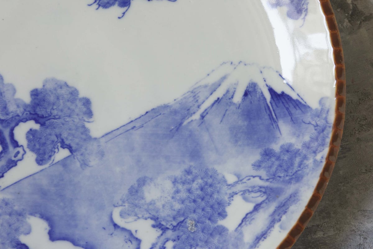 海外ではすでに. 松鶴富士印判イゲ大皿 大正時代 Pine & Crane