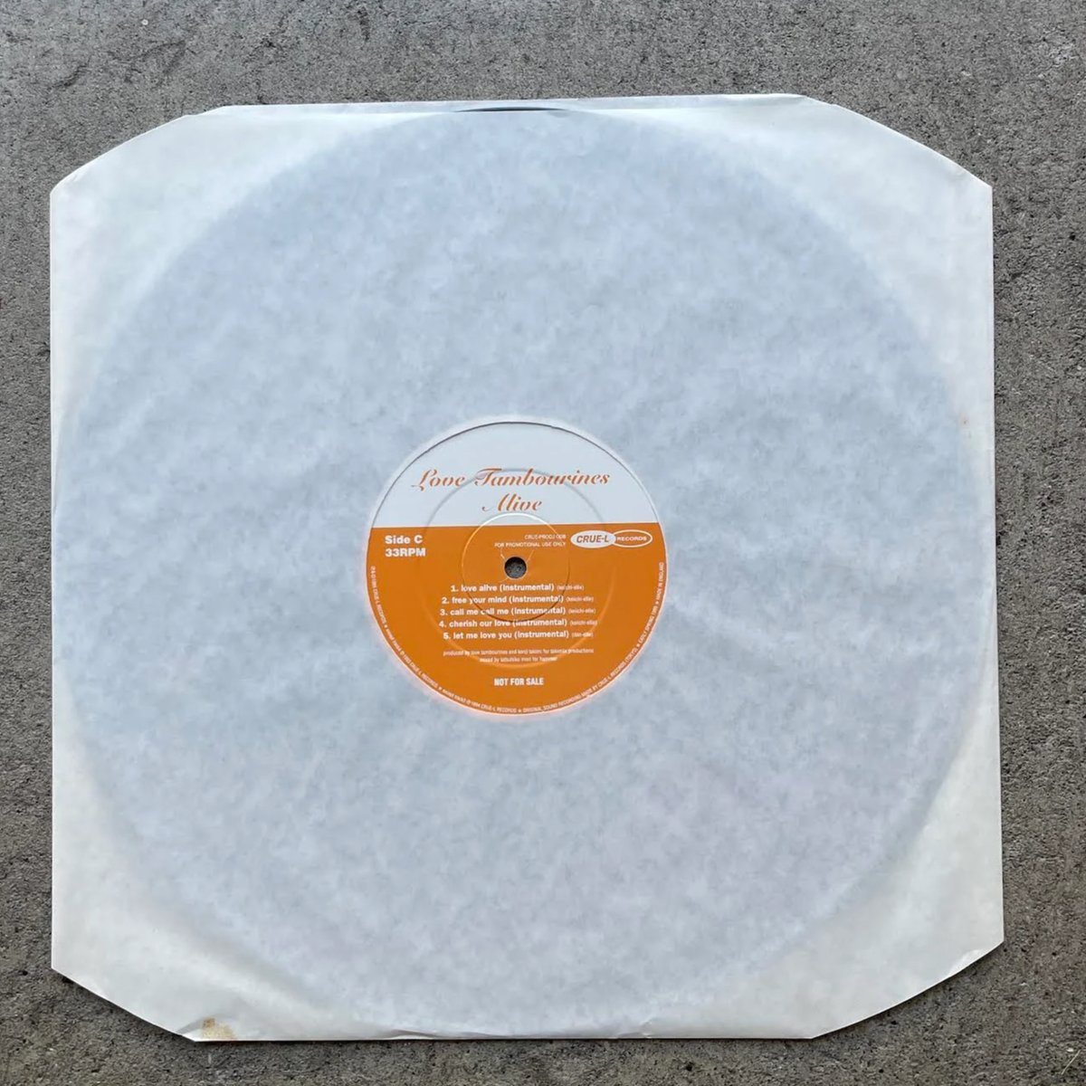 Love Tambourines - Alive Promotional Use Only 1