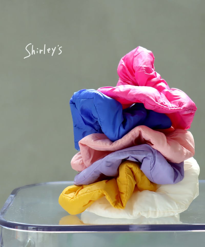 もこもこカラフルシュシュ | Shirley's