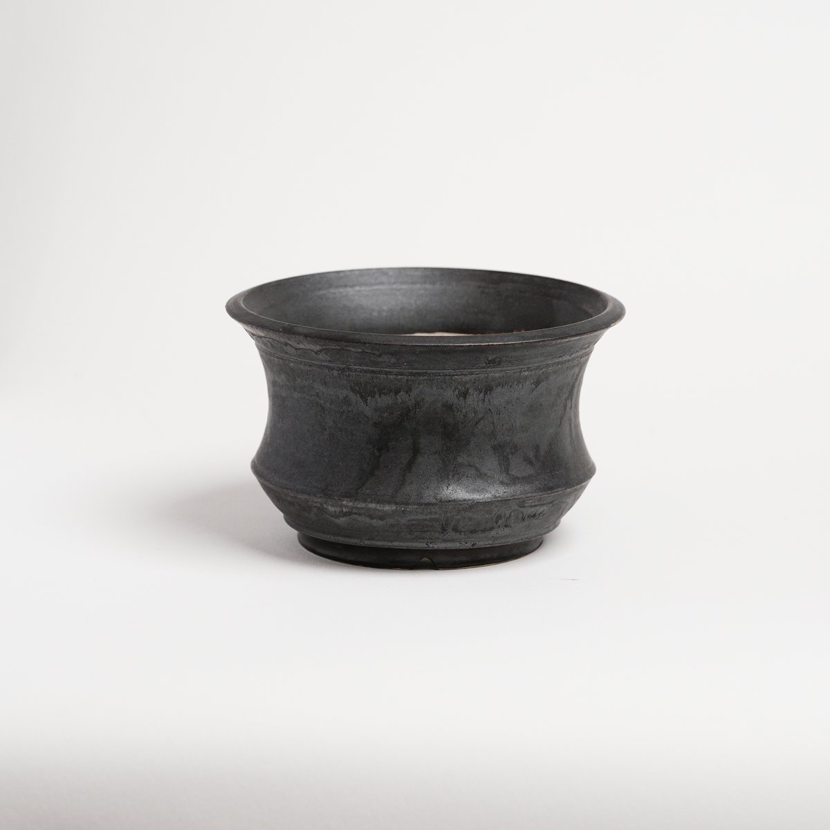 リメイク鉢　17 オリジナル陶器鉢 “くびれ” ブラック SSサイズ | Agave & Caudex Port