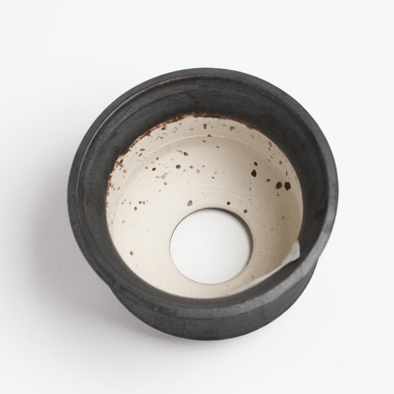 オリジナル陶器鉢 “くびれ” ブラック SSサイズ | Agave & Caudex Port
