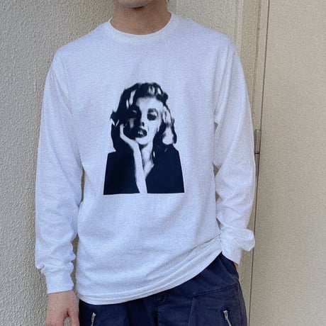 me museum LS T-Shirt
