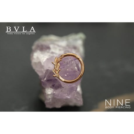 Amity - Hinge Ring (RG - Curved to the Right)