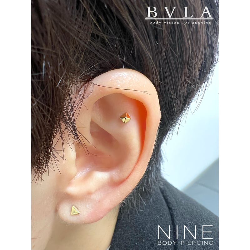 Square Pyramid (YG) | NINE BODY PIERCING