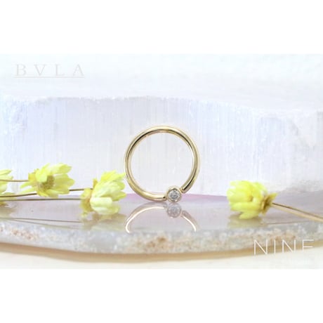 Round Bezel Ring - Captive Ring (YG / Diamond)