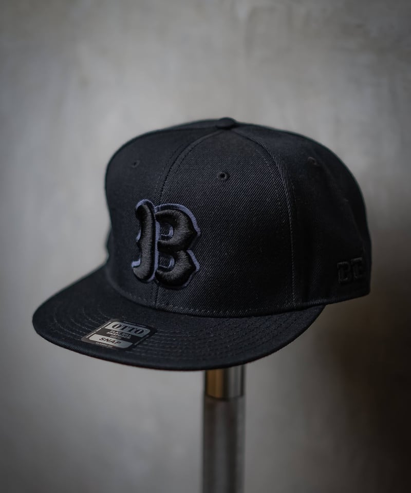 B” ORIGINAL LOGO CAP/BLACK×BLACK | KRAZY BEE O...