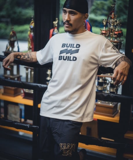 KRAZY BEE×BUILD&BUILD COLLABORATION DRY TEE