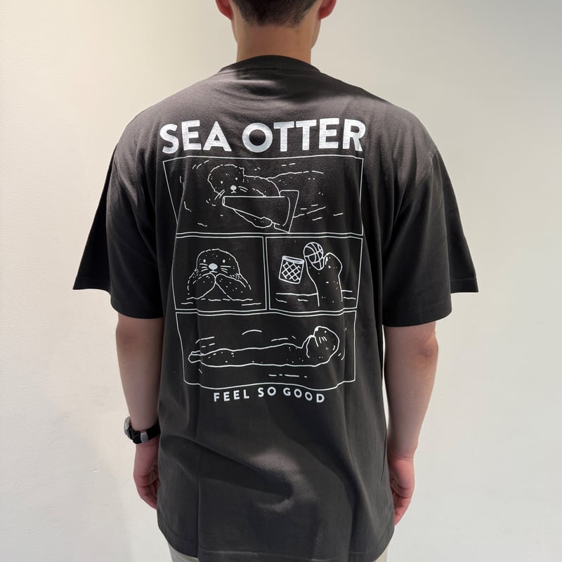 Tシャツ（4コマラッコ）- スミクロ | すいそう
