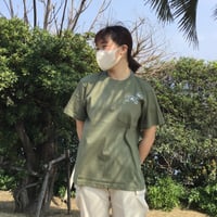 ポケット付Tシャツ（ラッコ）- ライトオリーブ