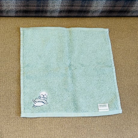 オーガニックコットン刺繍ミニタオル（ラッコ）