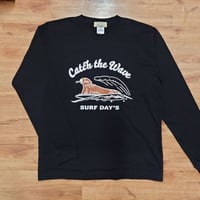 ロングTシャツ（ラッコ Catch the Wave）- ブラック