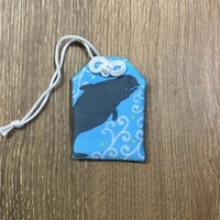 お守り（健康祈願 - コビレゴンドウ）