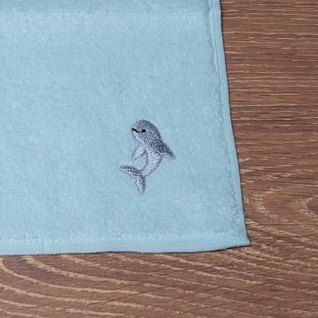 刺繍タオルハンカチ（スナメリ）- ライトブルー