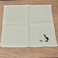 刺繍タオルハンカチ（ペンギン）- ライトイエロー