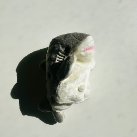 ハンドパペット（シロワニ）