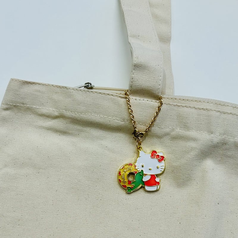 マリンワールド×ハローキティ】キラ色キャストチャーム | すいそう