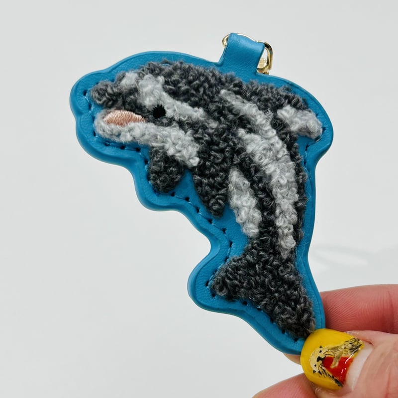 さがら刺繍キーホルダー（イルカ） | すいそう