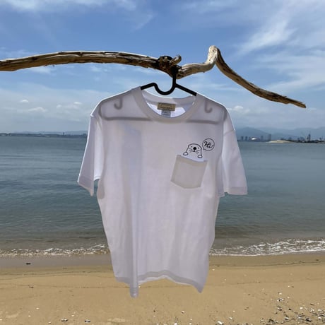 ポケット付Tシャツ（ラッコ）- ホワイト