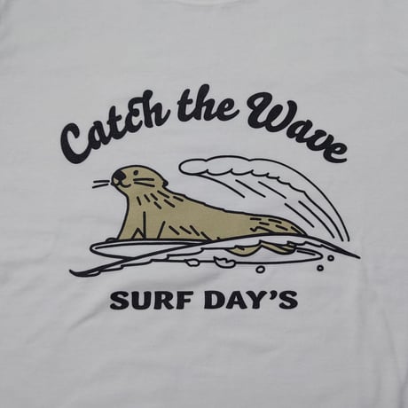 ロングTシャツ（ラッコ Catch the Wave）- ホワイト
