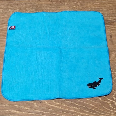 今治刺繍ミニタオル（コビレゴンドウ）- ターコイズ