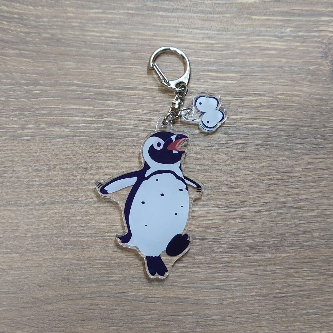 2連アクリルキーホルダー（ケープペンギン＆蝶） | すいそう