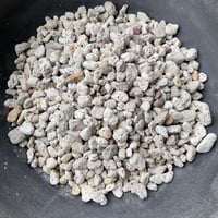 軽石砂/底石や土の配合にオスメス
