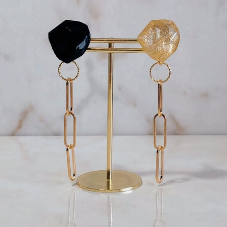 No.30STONE(Black×Gold)チェーンイヤリング