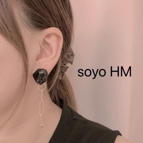 No.30STONE(Black×Gold)チェーンイヤリング