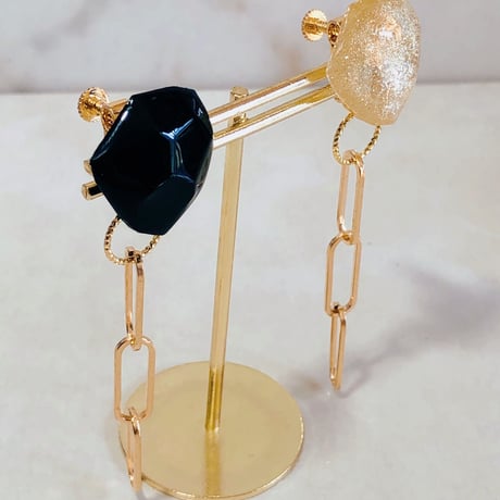 No.30STONE(Black×Gold)チェーンイヤリング