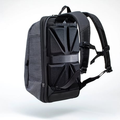 Dulles backpack ブラック