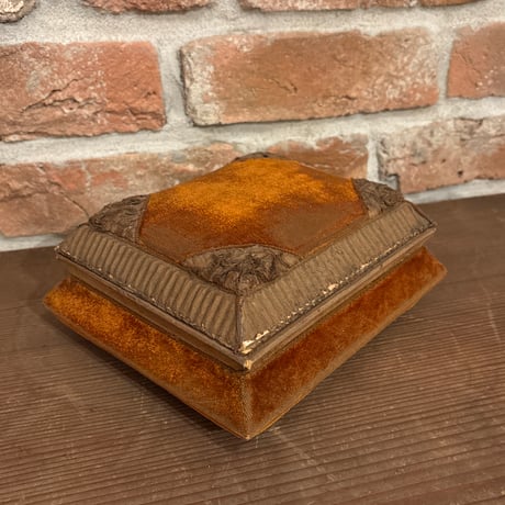 アンティークボックス | STORES