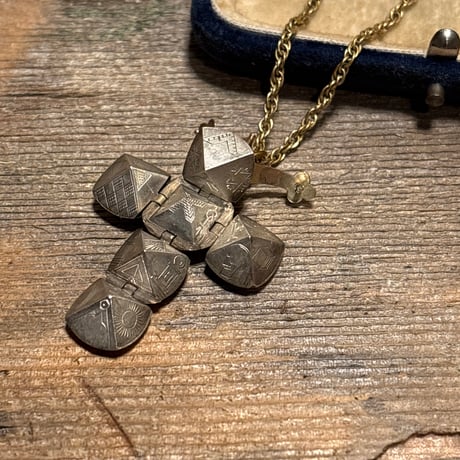 フリーメイソン | STORES