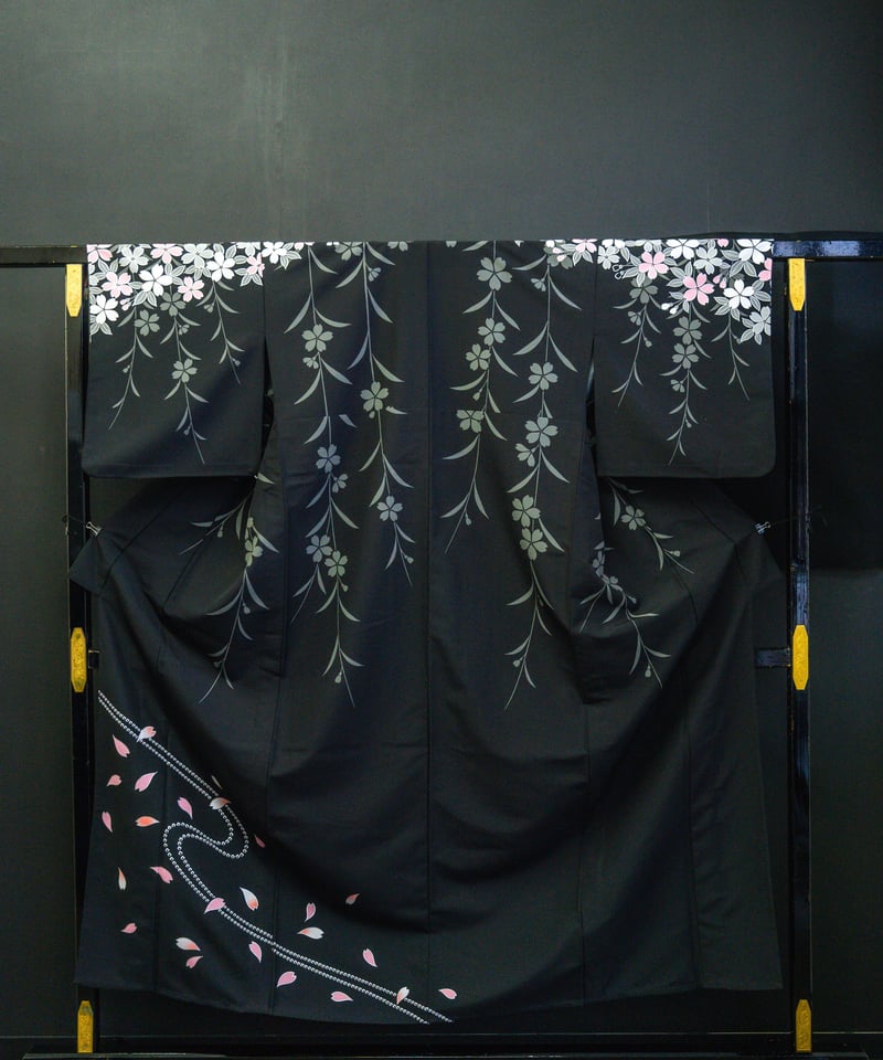 ノーブランド【丸洗い済・訪問着】単衣/しだれ桜/黒K30＊目を惹く古典