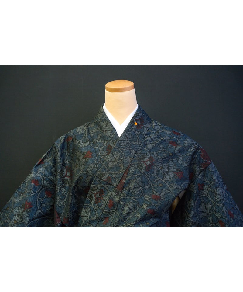 ノーブランド【丸洗い済・大島紬】花唐草模様/紺K8＊ひとつは欲しい