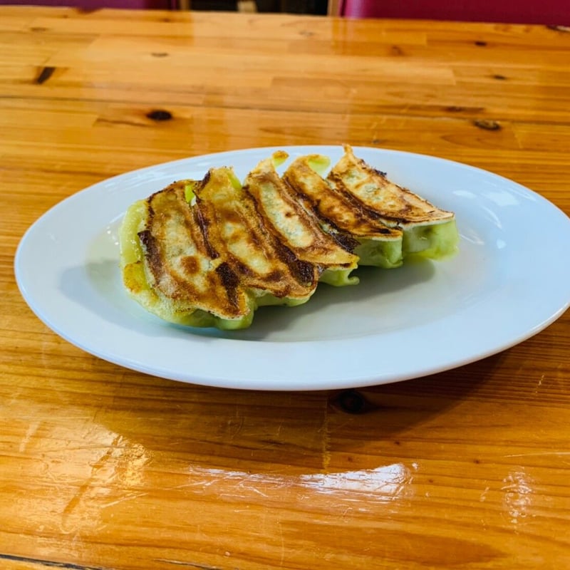 餃子ページ バジルチーズ餃子（冷凍 ）15個入 | gyoza-torikichi