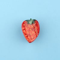 Coucou Suzette / Strawberry Hair Claw (いちご）