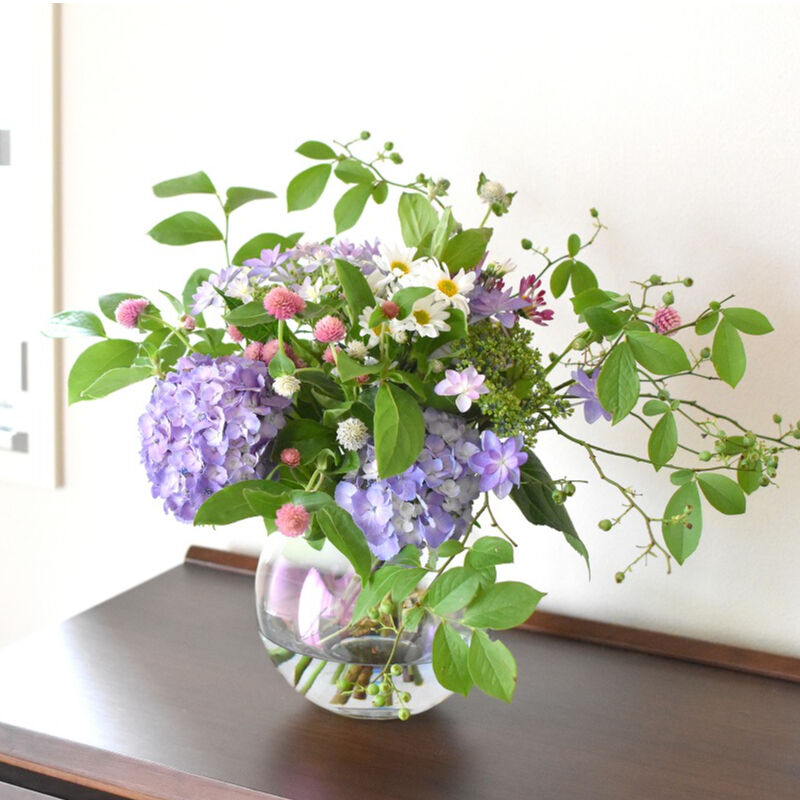 ヴィンテージ〉オーロラを纏うエメラルドグリーンのフラワーベース