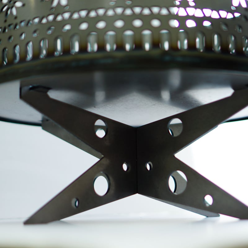 おしゃれな焚き火台 煌喜（きらめき）コンパクトに収納可能 | 燈