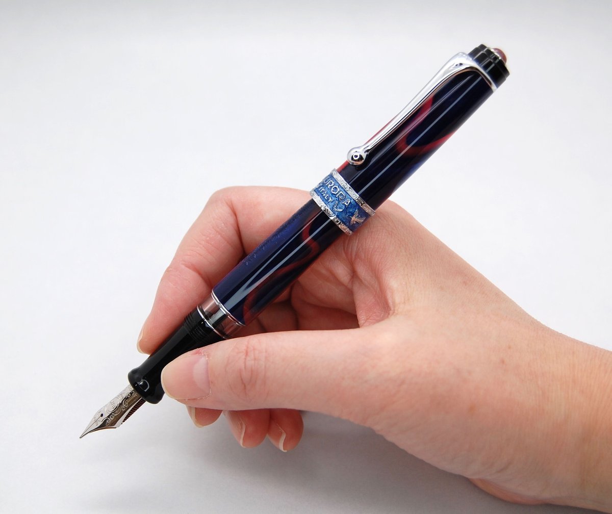 ウインターセール28日まで限定アウロラ限定7500本 万年筆 大陸シリーズ