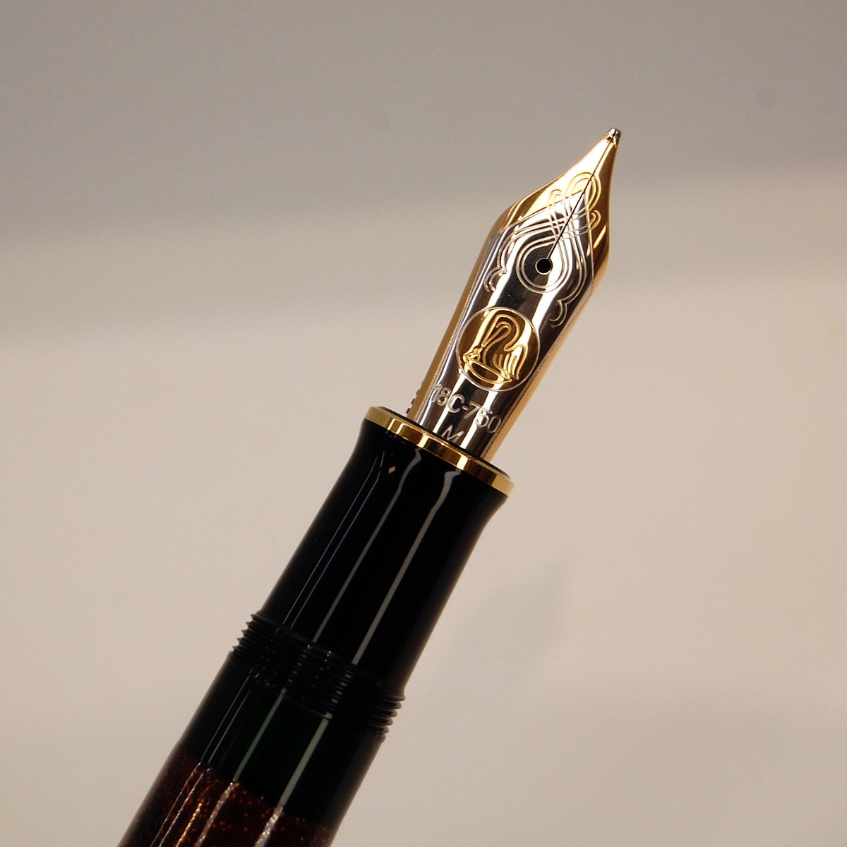 ペリカン万年筆M1000 蒔絵万年筆「錦鯉」