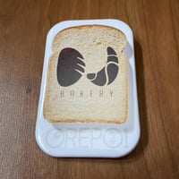 DJ BAKERY 食パン缶バッジ